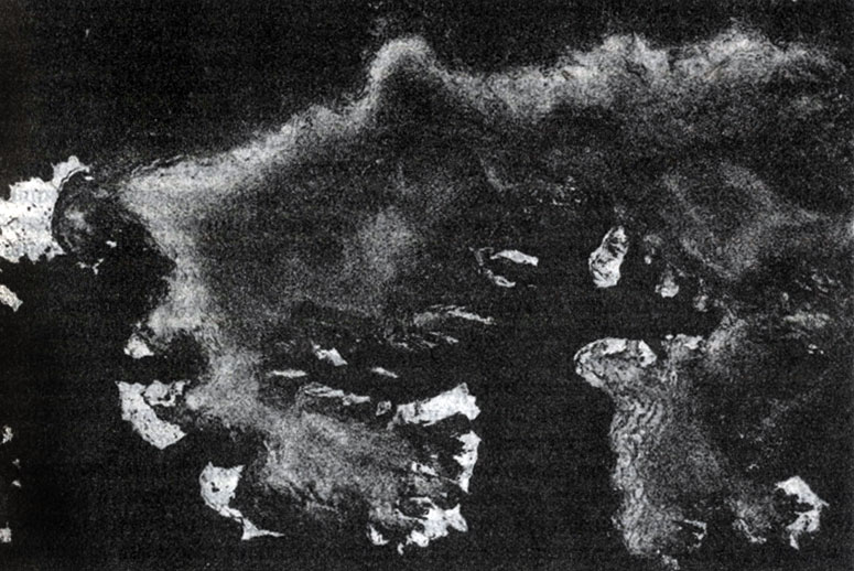 Рис. 6. Ледниковый купол о-ва Кинг-Джордж. Изображение ERS-2 SAR, полученное 5.02.1996 г